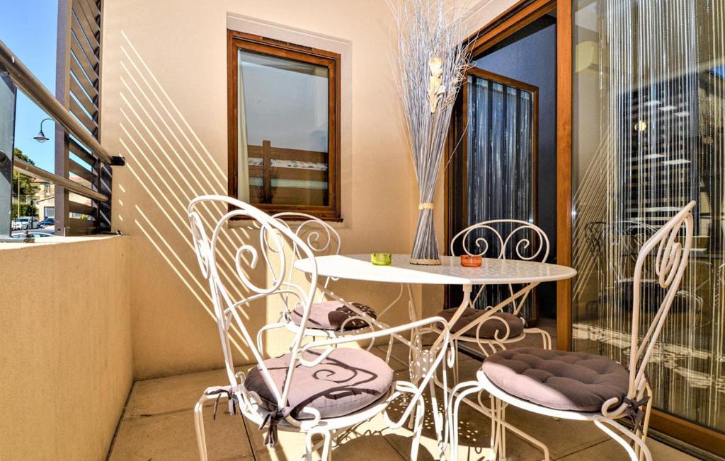 Appartement 3 Min A Pied Du Centre D'Uzes Parking Piscine Eksteriør billede